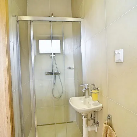 Holiday home Rekreacne Pod Lipami *